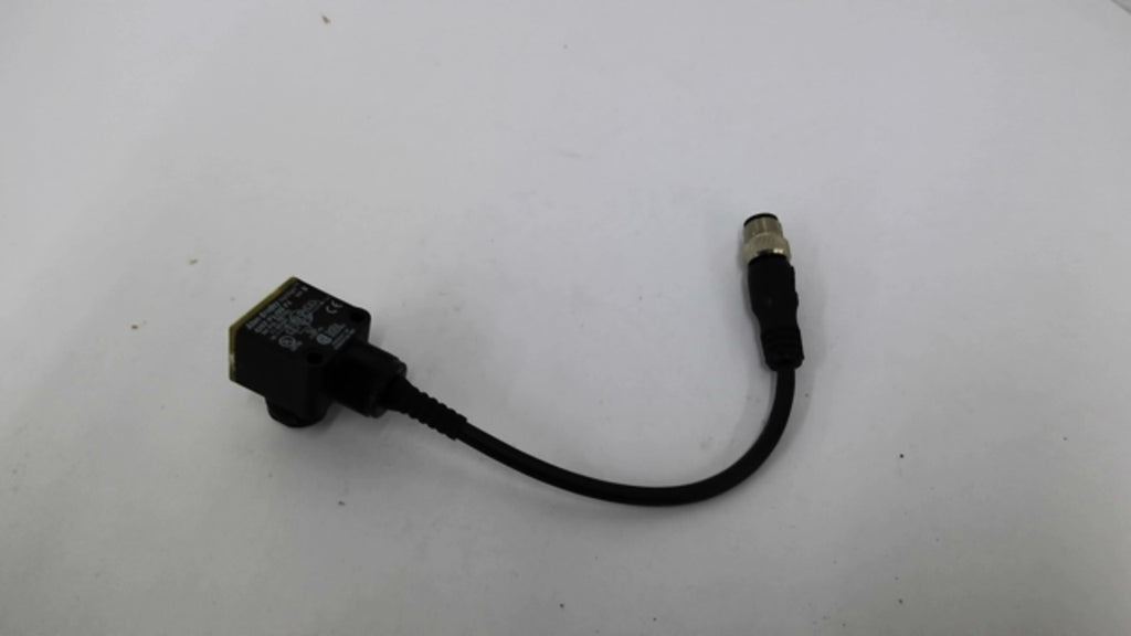Allen Bradley 42EF-P2JBB-F4 Photoelectric Sensor 11-30VDC