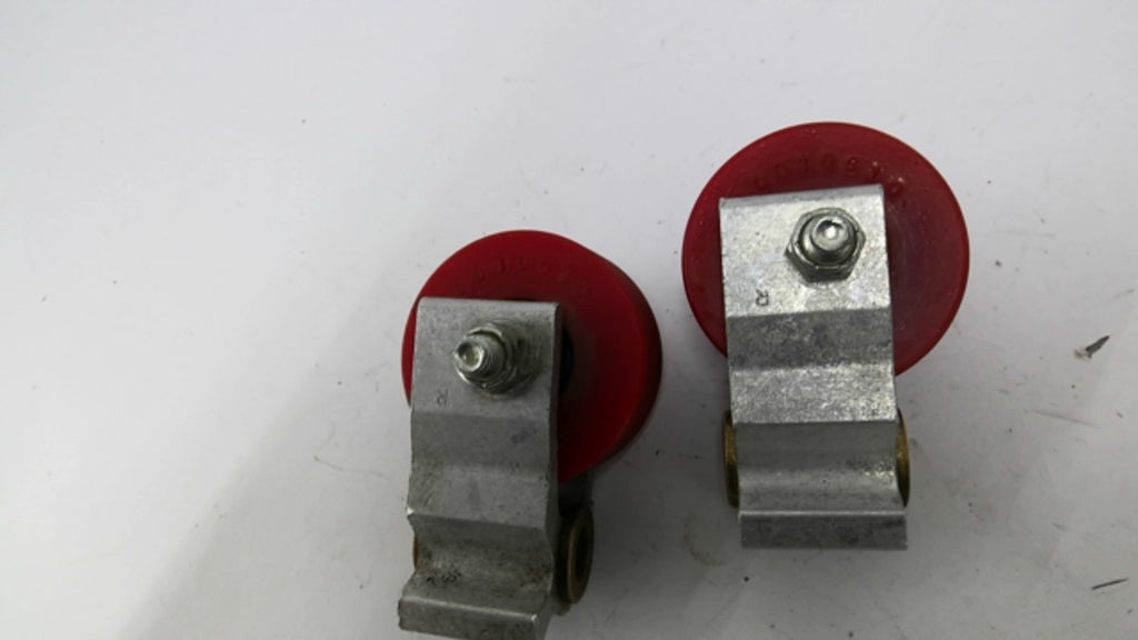 0010610 Red Roller Wheels With Mounting Brackets 1/2" Bore Lot Of 2