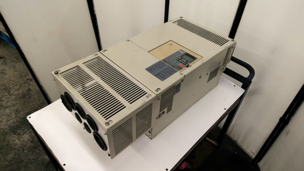Yaskawa CIMR-PU4A0165FAA P1000 AC Drive 125HP 480V 3PH 165A NEMA 1