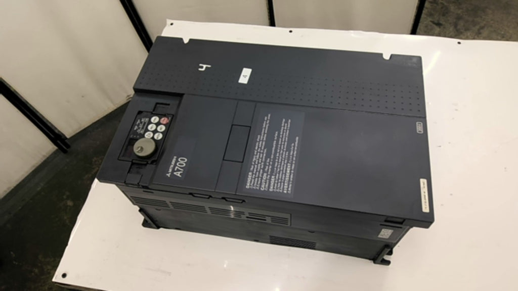 Mitsubishi FR-A720-00900-NA Variable Frequency Drive 40Hp 200-240Vac 3Ph 60Hz