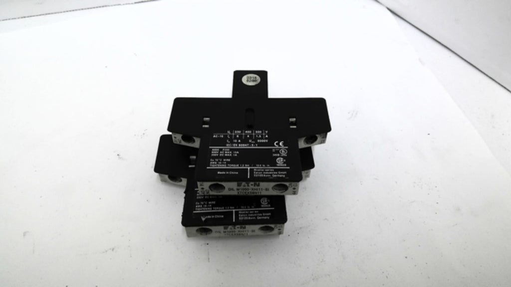 Eaton XTCEXSBN11 Contact Block Modules 250VDC 230/400/500V 10AMP Lot Of 2