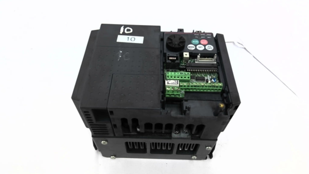 Mitsubishi FR-E720-175-NA 3PH Inverter Driver 19.0AMP 200-240VAC 50/60HZ