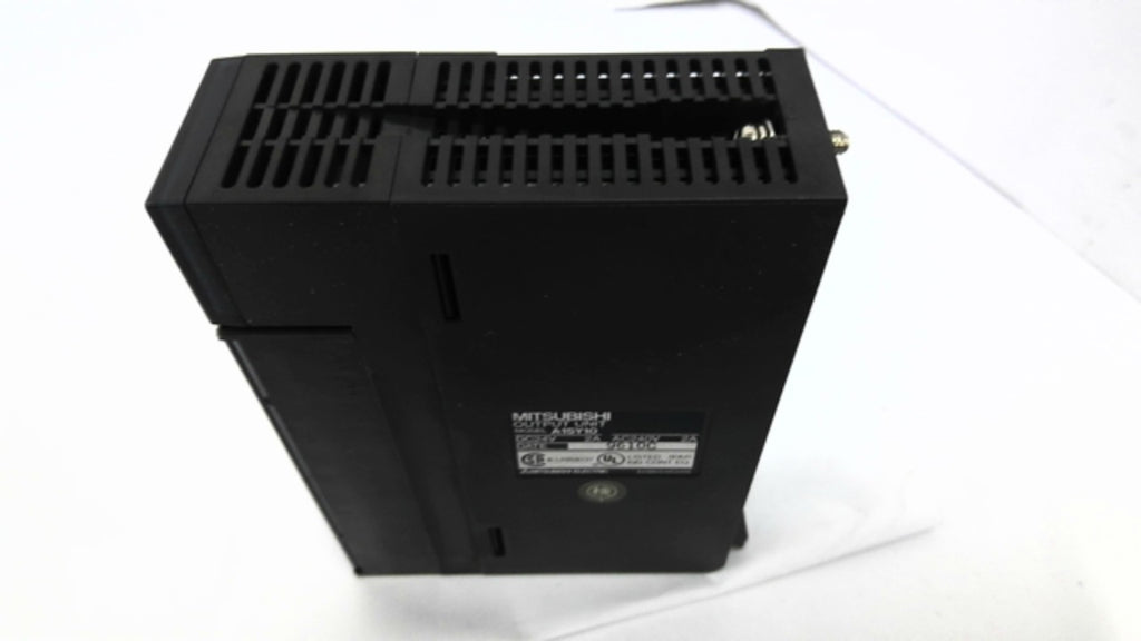 Mitsubishi A1SY10 Output Unit 24VDC 2A 240VAC 2AMP