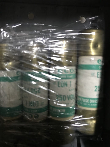 ECONOMY EON 1 FUSE LOT OF 8