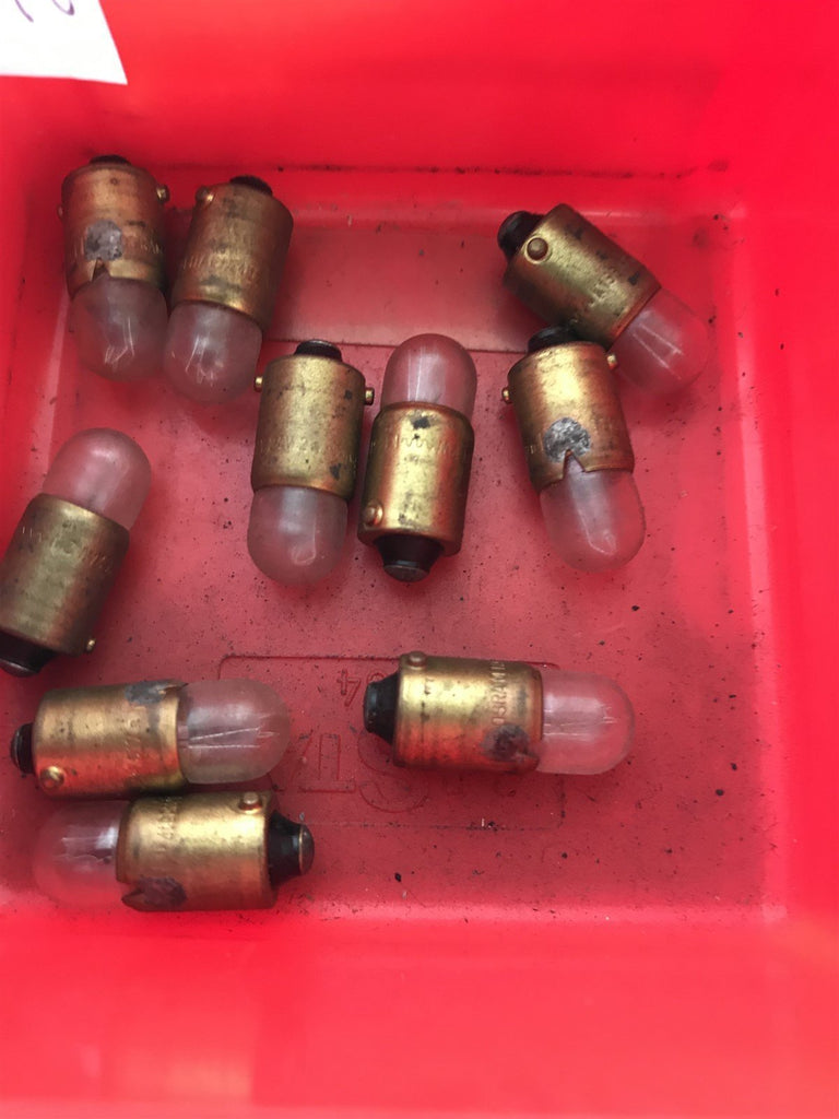 3797 24V LOT OF 10 BULBS