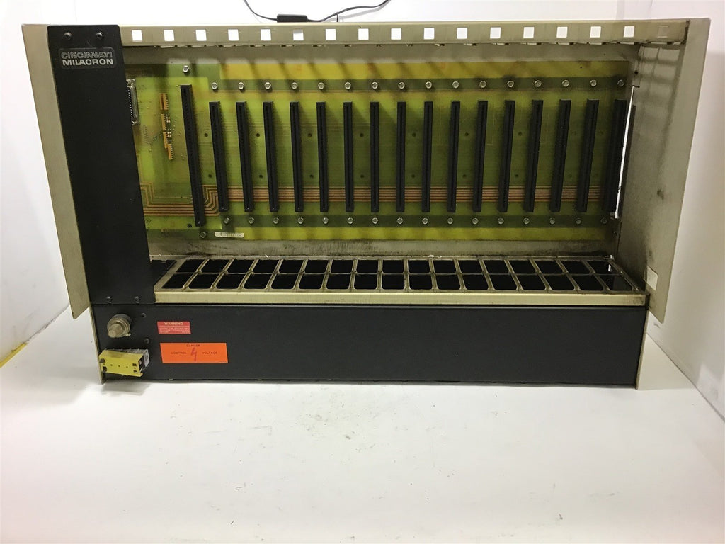 CINCINNATI MILACRON 3-424-1876A SINGLE PHASE 115 VOLTS CARD RACK