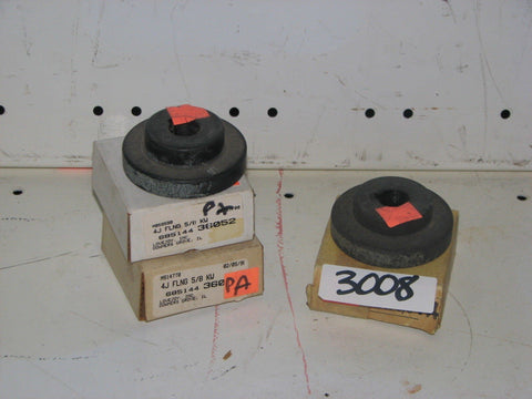 2 Lovejoy 4J Flanges 5/8 Kw 68514436052 -And- 3 Woods 4J Flanges 5/8