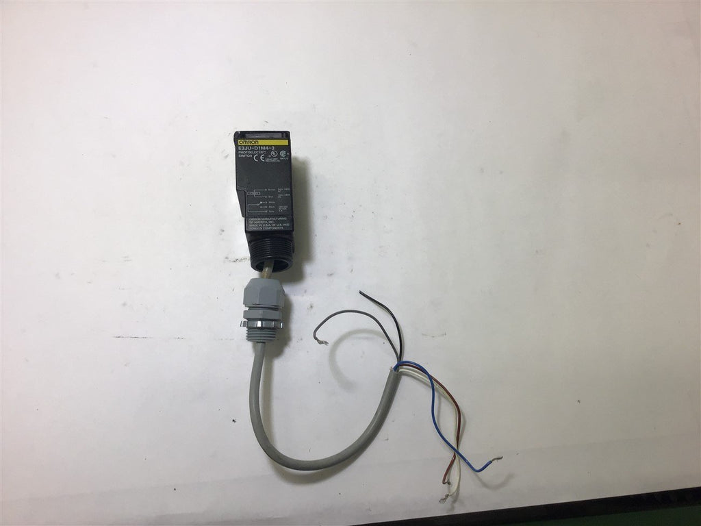 Omron E3JU-D1M4-3 Photoelectric Switch