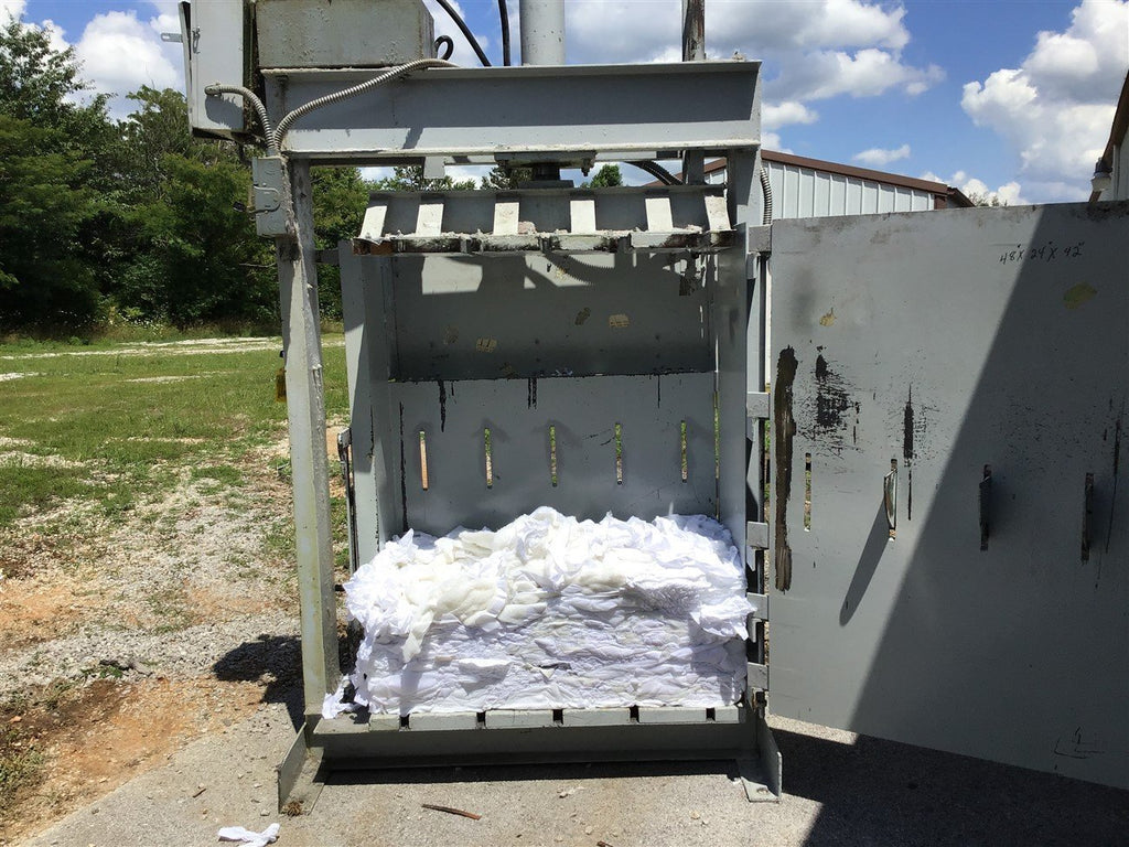 Cardboard Baler 3 Phase 48" x 24" x 42"