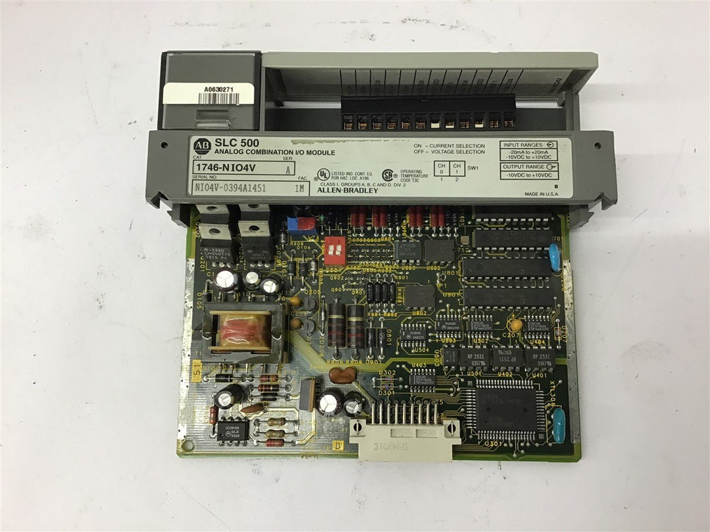 Allen-Bradley SLC 500 1746-NIO4V Analog combination I/O Module
