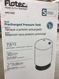 Flotec FP7110T Steel Pre-Charged Pressure Tank 38 PSI 19 Gallan