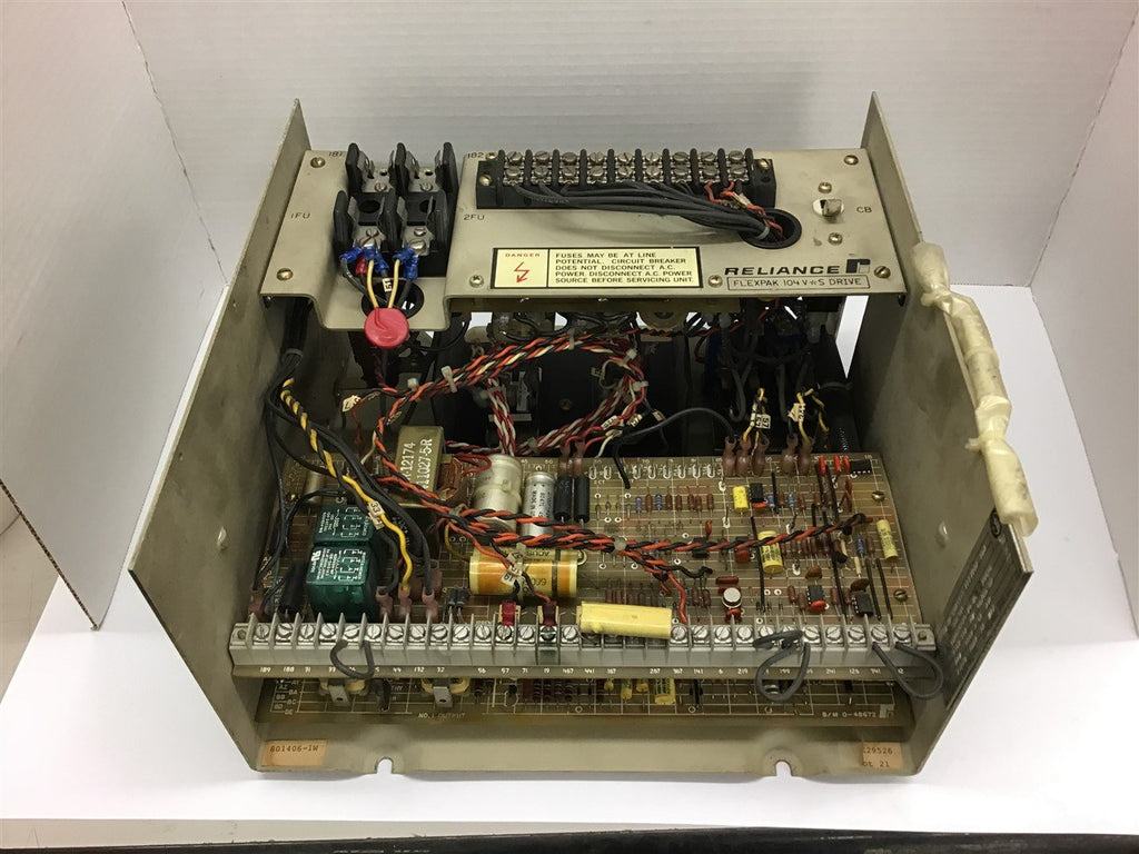 Reliance Electric Flexpak 104 VS Drive 18C305 1 1/2HP 230V