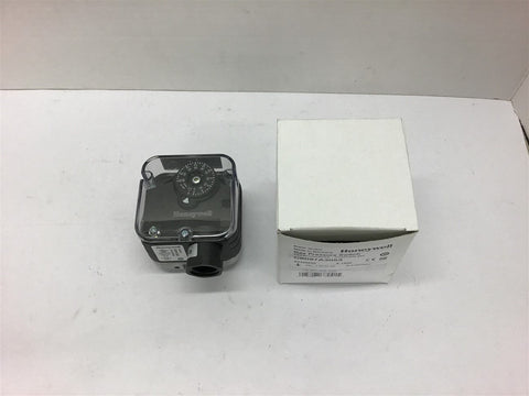 Honeywell C6097A3053 Gas Pressure Switch 2.5-50 Mbar 1/4" NPT