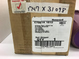 Honeywell C7061A 1012 Flame Detector 120 v 3/4" Pipe