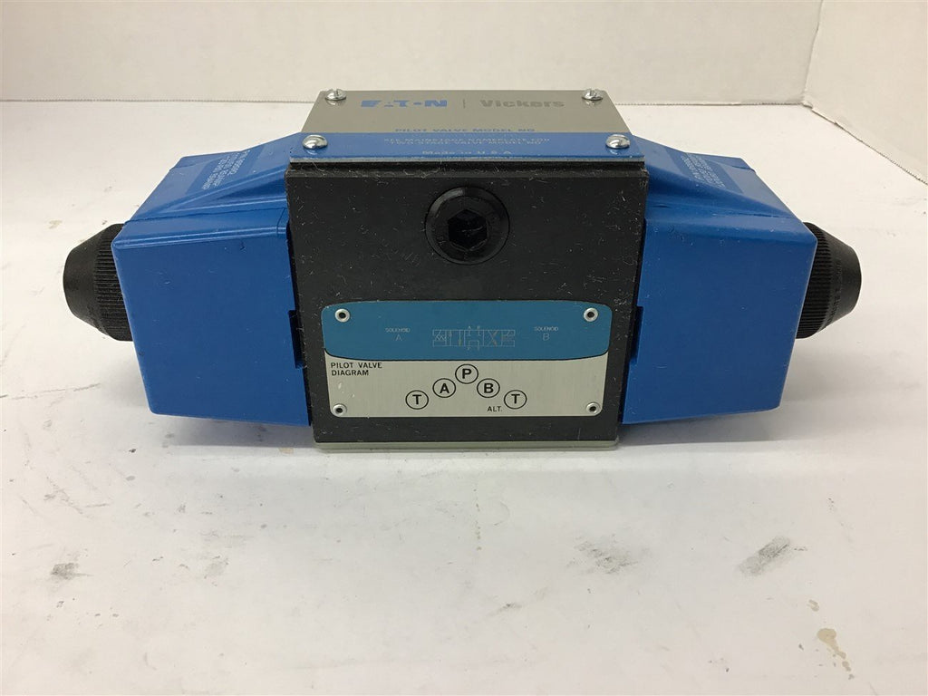 Vickers DG4S4-018C-B-60 Pilot Valve 120 Volt Coil