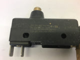 YA-2RB-D561 Micro Switch --Lot of 2