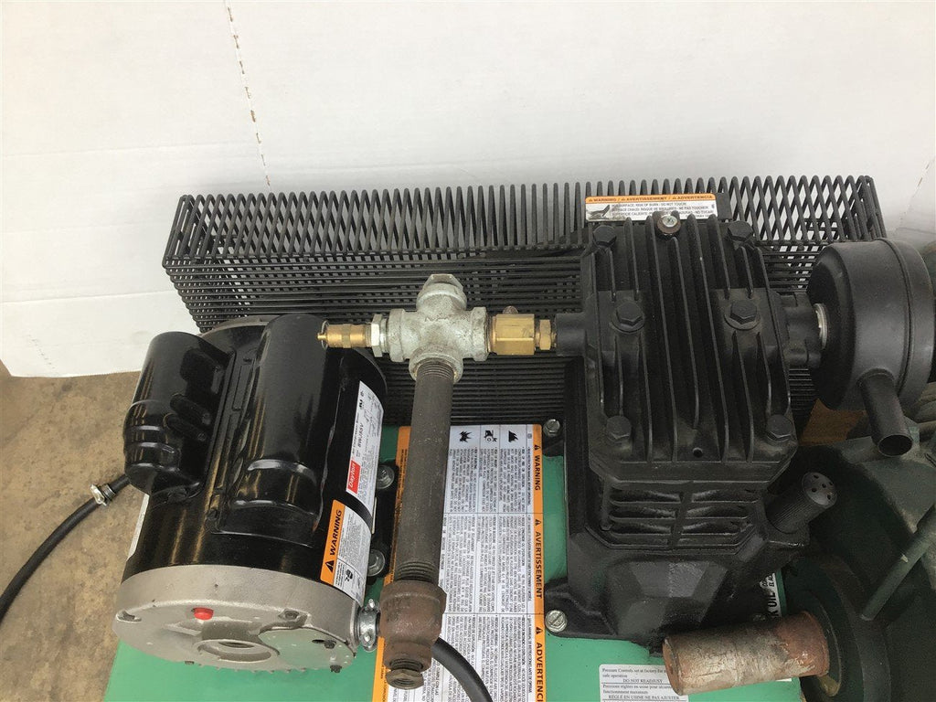 Speedaire 4B242A Compressor 11.6 @ 40 PSI SCFM 2 HP 240 Volt 7.5 Amp