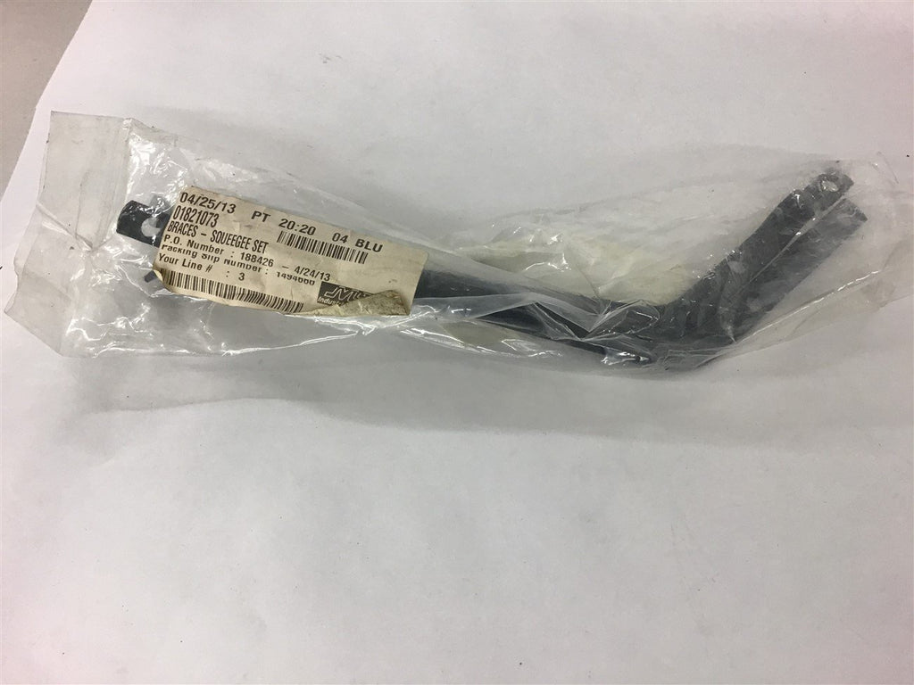 01821073 Squeegee Braces