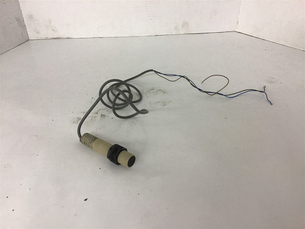 Omron E3F2-R2Z1 Photoelectric Sensor