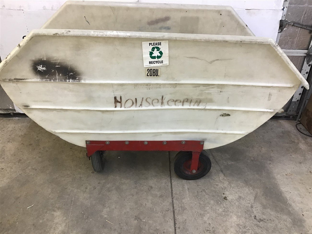 20 Bushel Poly Feed 3 wheel cart
