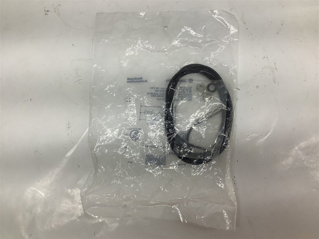 Allen-Bradley 872C-D2NP8-E2 Proximity Sensor 10-30 Vdc