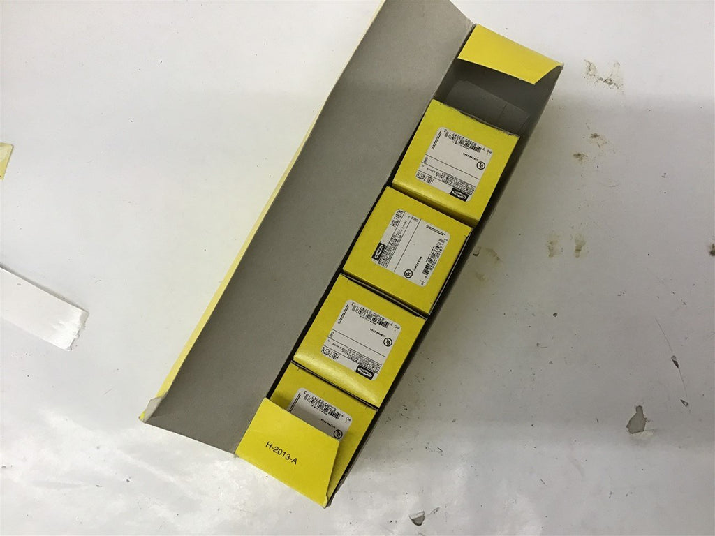 Hubbell HBL7487N Midget Twist 15A 125/250V 3 Pole 3 Wire Lot Of 8