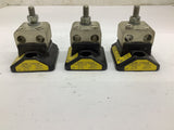 Buss BH-0122 Fuse block 700 Volts 100 Amp Lot Of 3
