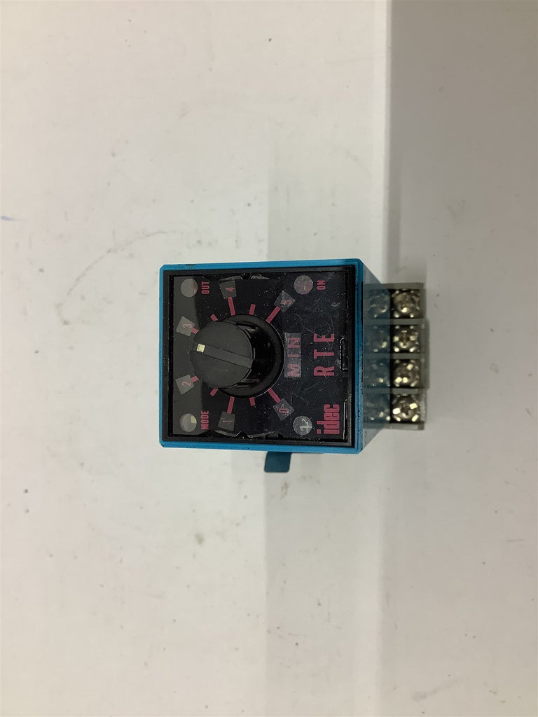 Idec RTE-P11 Electronic Timer 120 Vac