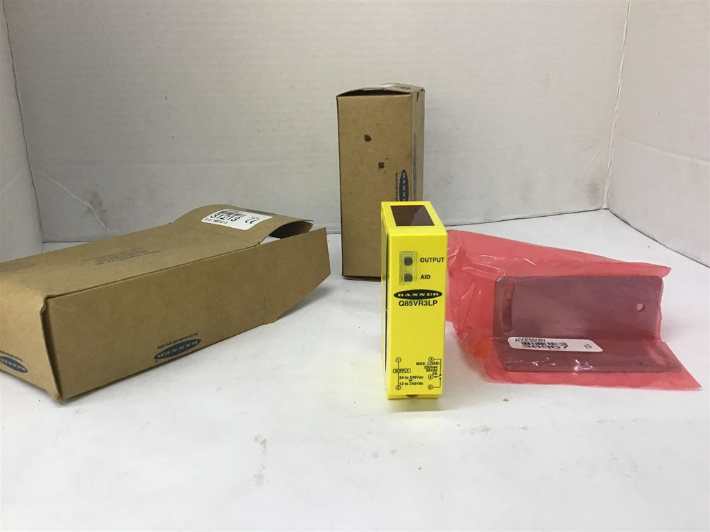 Banner Engineering Q85VR3LP Proximity Sensor Lot Of 2 BME Bearings