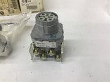Allen-Bradley 800T-J91B Selector Switch 3-Position Spring Return Lot Of 2