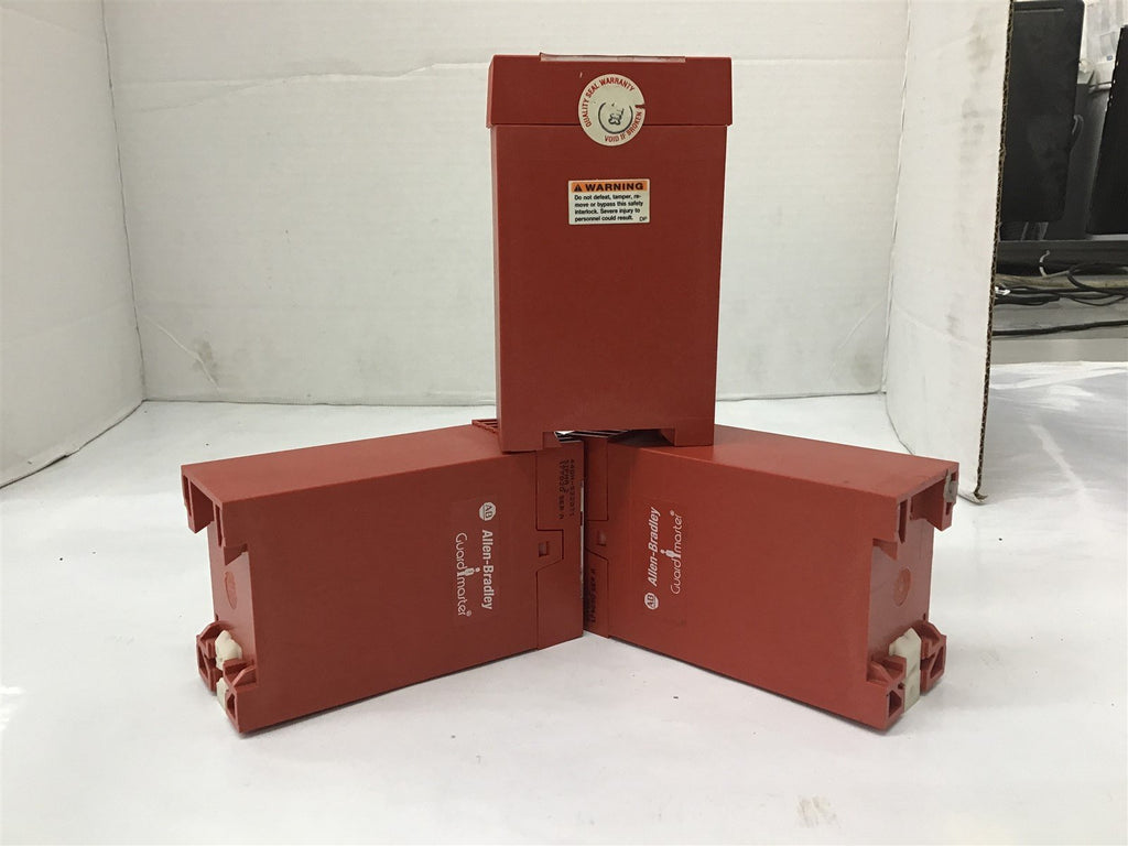 Allen-Bradley Guard Master Sipha 2 110-230 VAC 24 V Lot Of 3