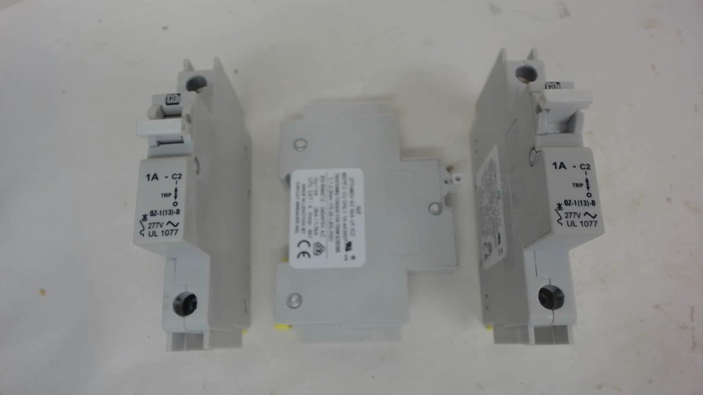 Lot Of 3 Cb Qz-1(13)-D Circuit Breaker, 1A-C2, 277Vac, Ul 1077