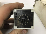 Allen-Bradley 700-HR52TA17 Ser. D Timing Relay