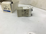 Omron E5CSV-R1KJ-W Temperature Controller 100-240 Vac