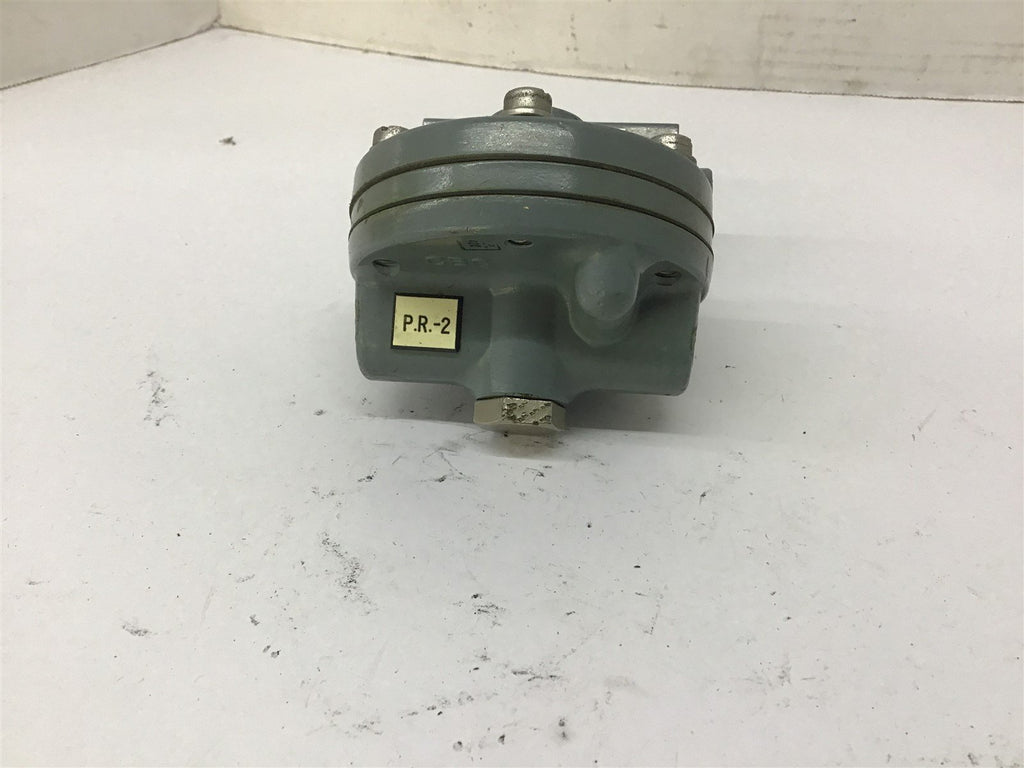 Moore Products Co. Model 66-BA4 Pneumatic Relay 1 to 4 Ratio