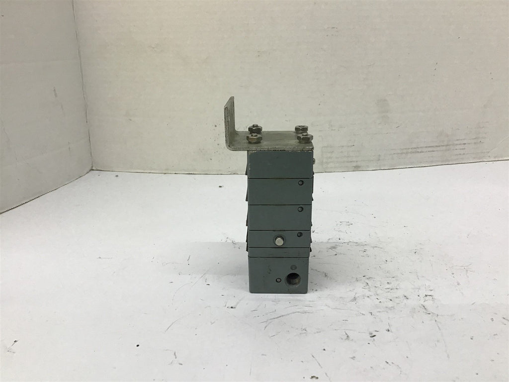 Moore 613 Low Pressure Selector