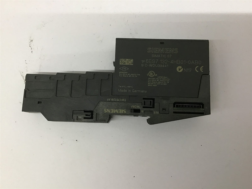 Siemens 6ES 132-4HB01-0AB0 Relay Output Module W/ Base