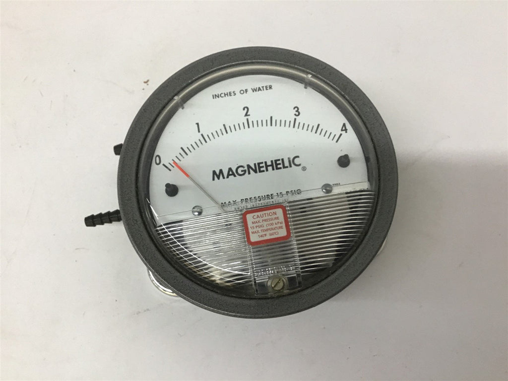 Dwyer 2004 W31X PH Megnehelic Water Gauge 0-4" 15 PSIG W/ Mounted Feet