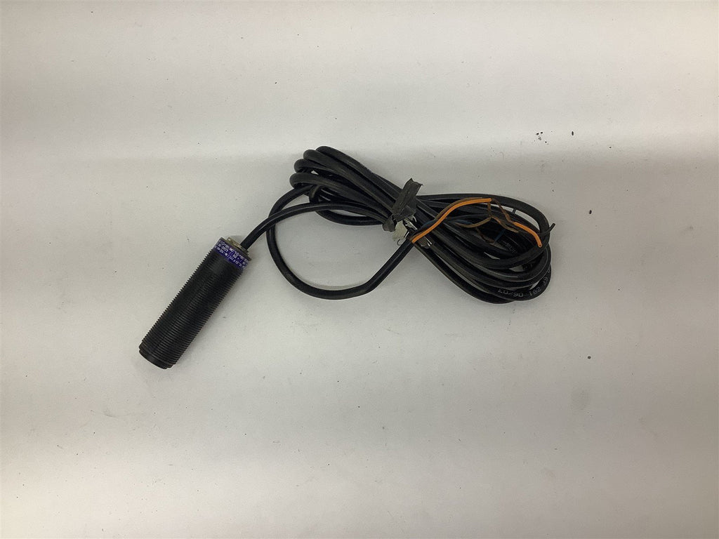 Telemecanique XU1-P18PP340 Photoelectric Sensor