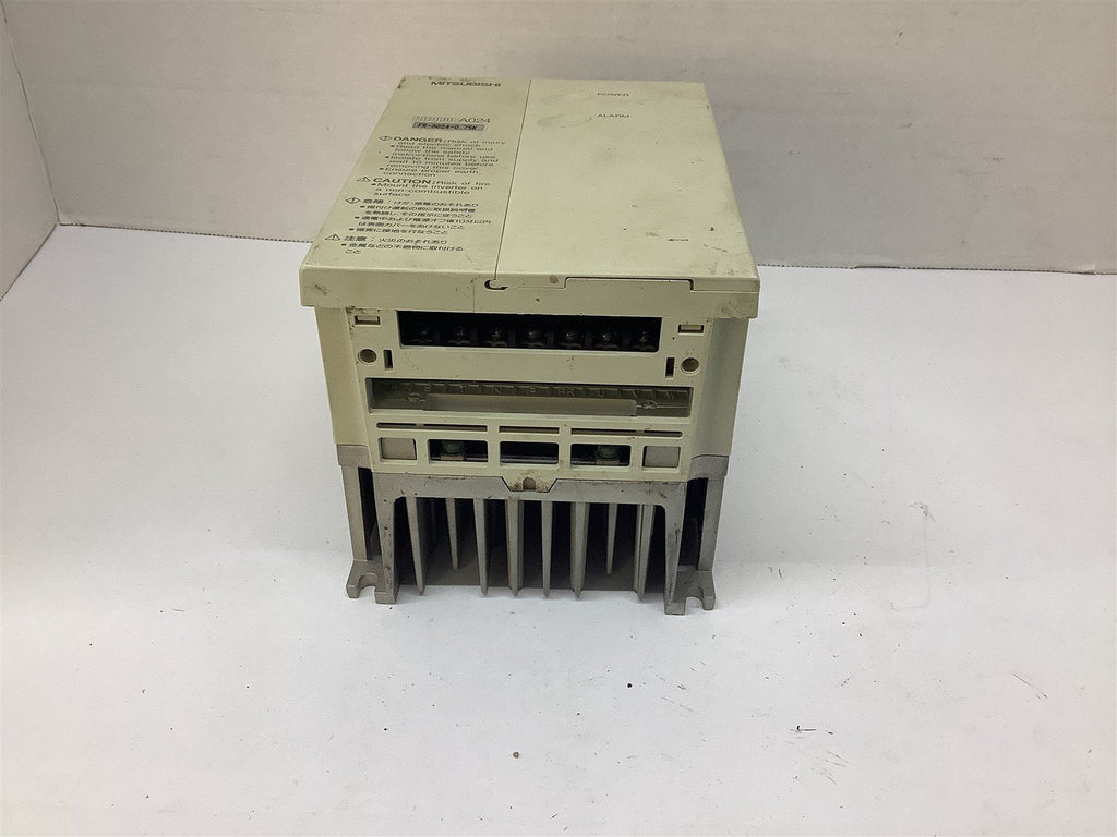 Mitsubishi FR-A024-0.75K Inverter 5 A 3 PH 200-230 V 0.2-400 Hz