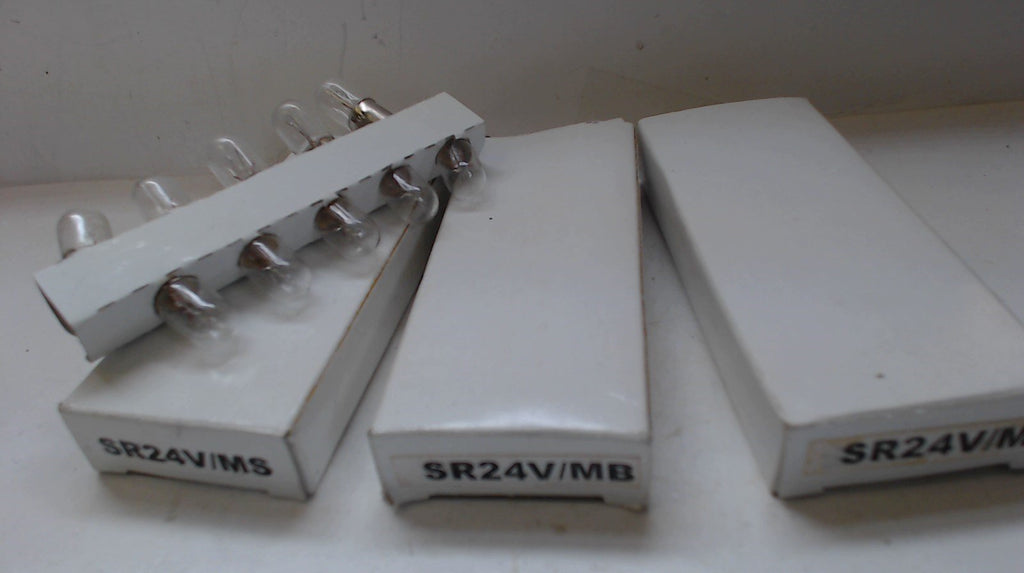 3 Boxes ( Of 10 Per Box  )Caseincandescent Light Bulbs   Sr24V/Mb  - 24V 3W  New