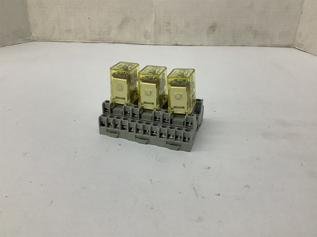 IDEC RY4S-UL Relay 110-120 VAC W/ SY4S-05C Socket Lot Of 3