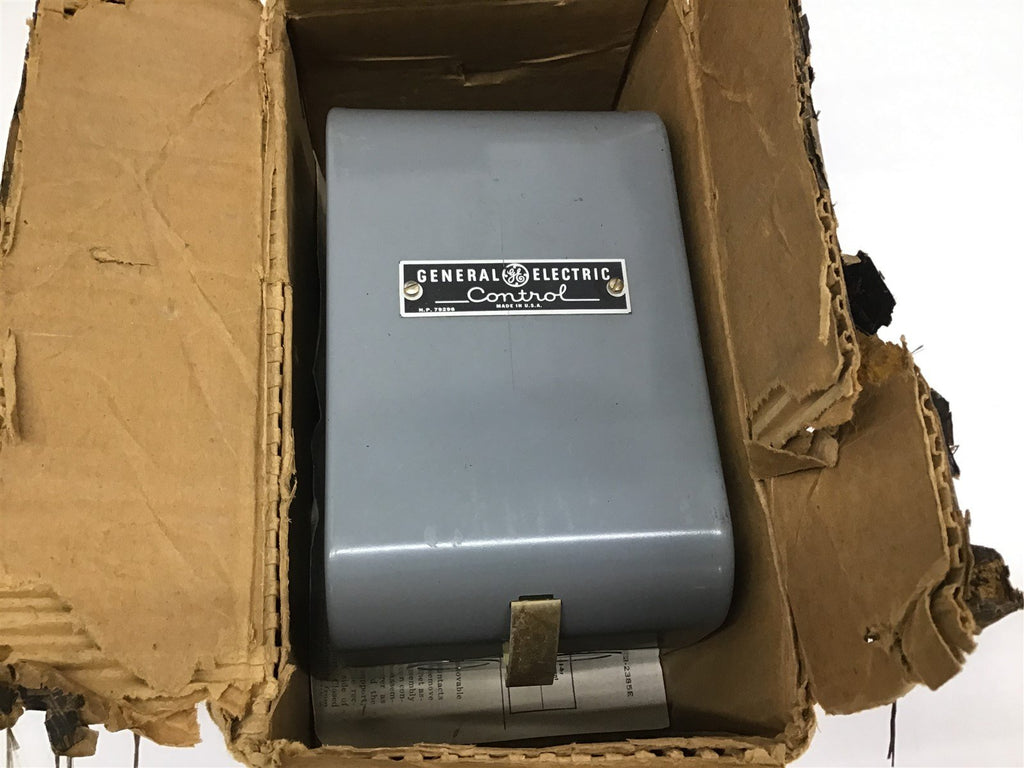 General Electric Control CR 2811 A 210B 10S 110V 60 CY Machine Tool Relay