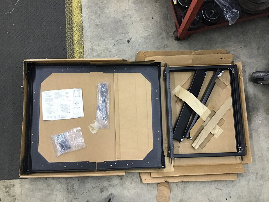 Chatsworth IIS-711790 Standard Swing Gate Wall Rack