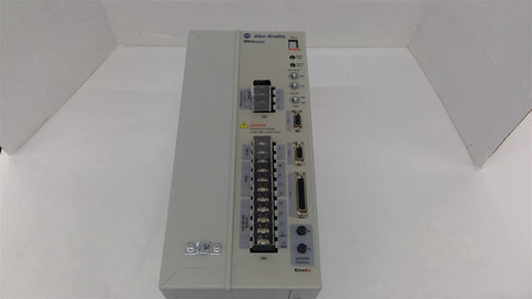 Allen-Bradley Ultra 3000 2098-DSD-HV100-SE 230/460V AC 3PH 50-60HZ Ser B