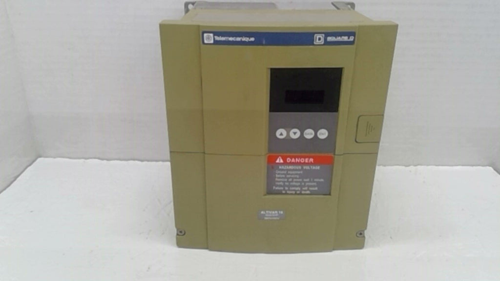 Square D Telemecanique ATV18U72NA Drive 5HP 380/460V 50/60HZ 3P