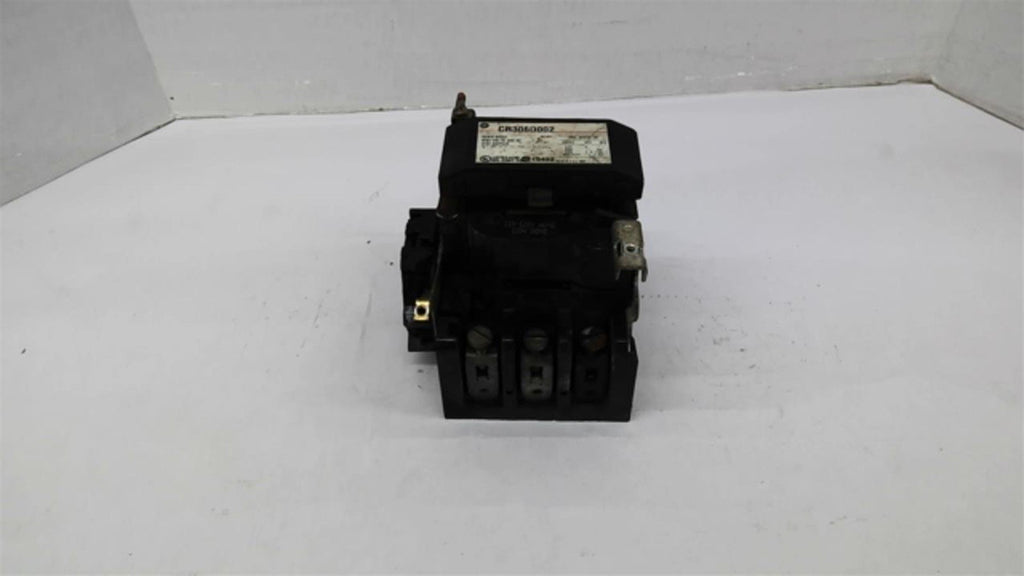 General Electric CR306D002 115-120 V 3 Ph 60 HZ CR305X200A VA 1 05I