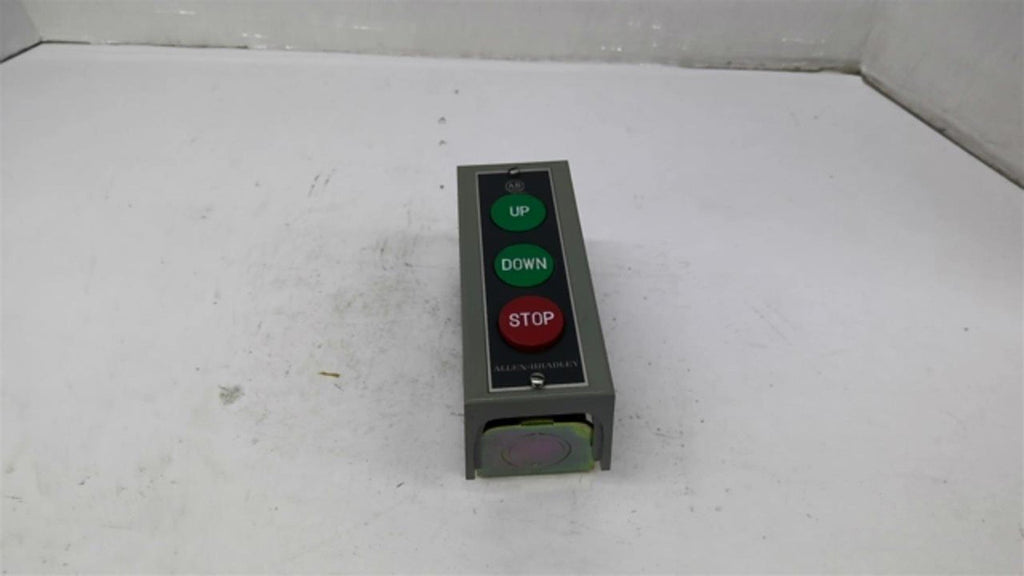 Allen-Bradley 800S-3SC Ser M STD. Duty Encl. Type 1 600 VAC