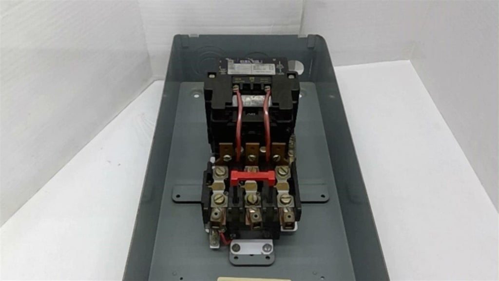 Square D 30072-007-73A Manual Motor Starter Size 3 50 HP 460 Volts