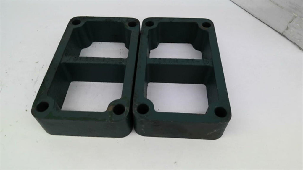 Tigear Riser Block 79140-17-D Lot Of 2